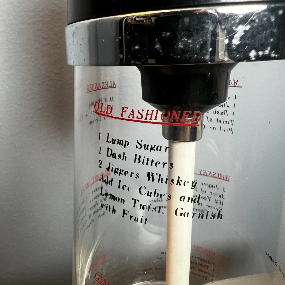 Vintage Mix'n Pour-O-Matic Electric Cocktail Shaker Glass Recipe Carafe Black